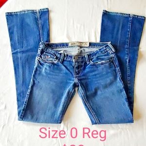 Hollister Cali Flare Low Rise Jeans Medium wash Size 0 Regular